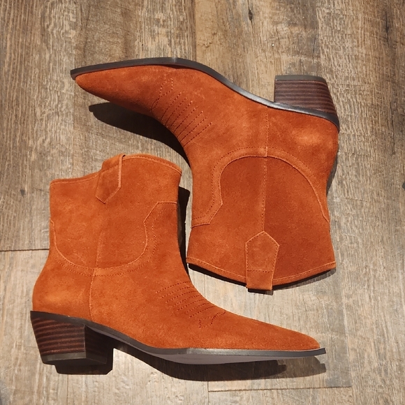 Free People Shoes - Intentionally Blank Keri Style Suede Western Boot NWOB in Henna Women's Size 9